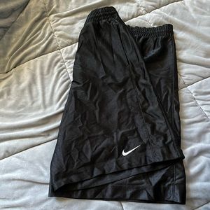 Mens athletic shorts